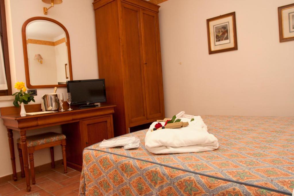 Bagno Santo Residence Saturnia Chambre photo